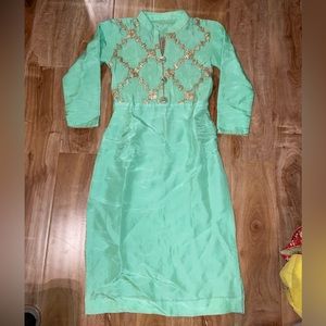 ❗️CLEAR OUT SALE❗️Indian Green Pajami 2 Piece Suit